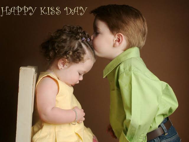 Kiss Day Images